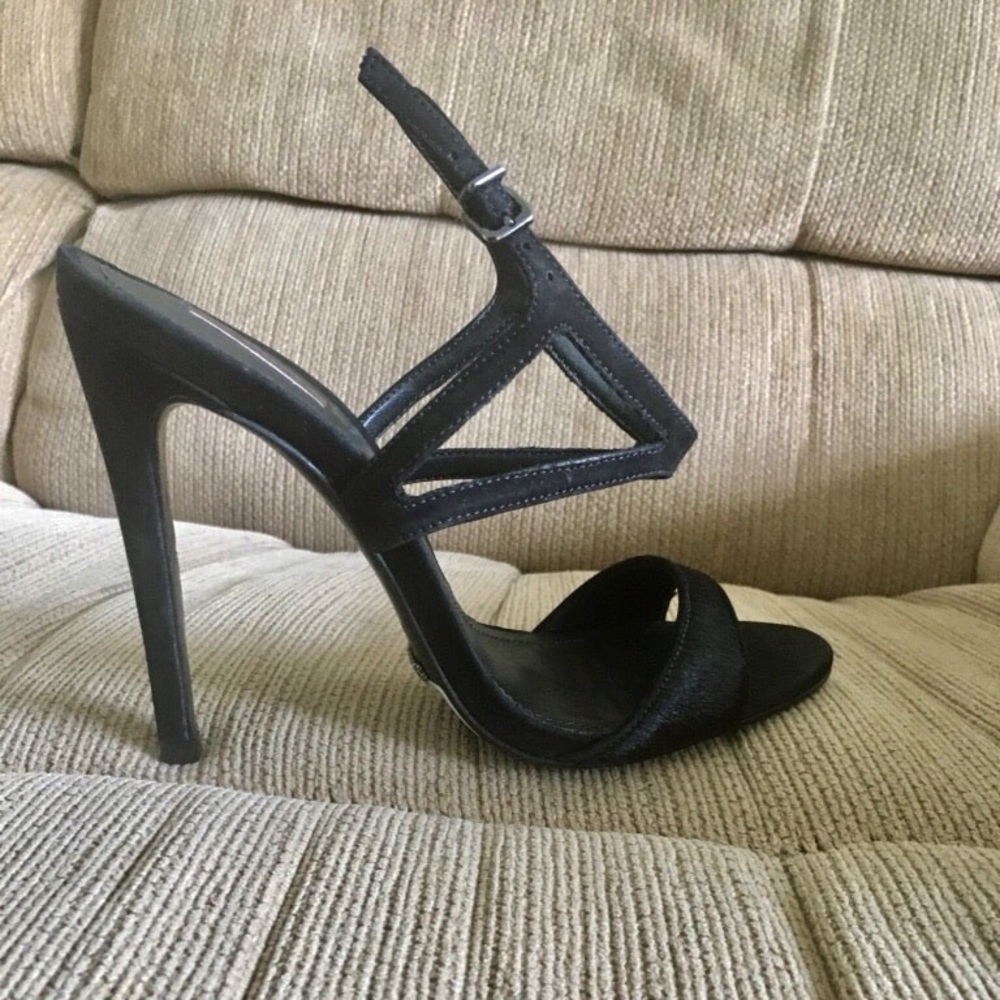 Ocrisia Schutz Black Heels